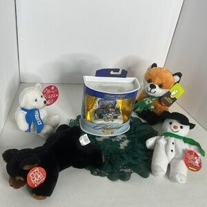 STOCKING STUFFERS, CHRISTMAS